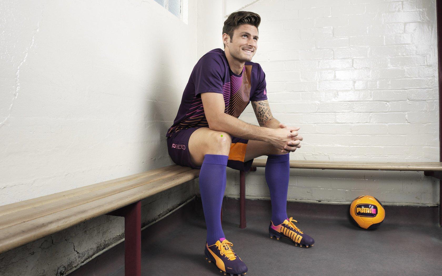 广州城俱乐部官方宣布杨笑天与韩鹏飞正式加盟强化阵容