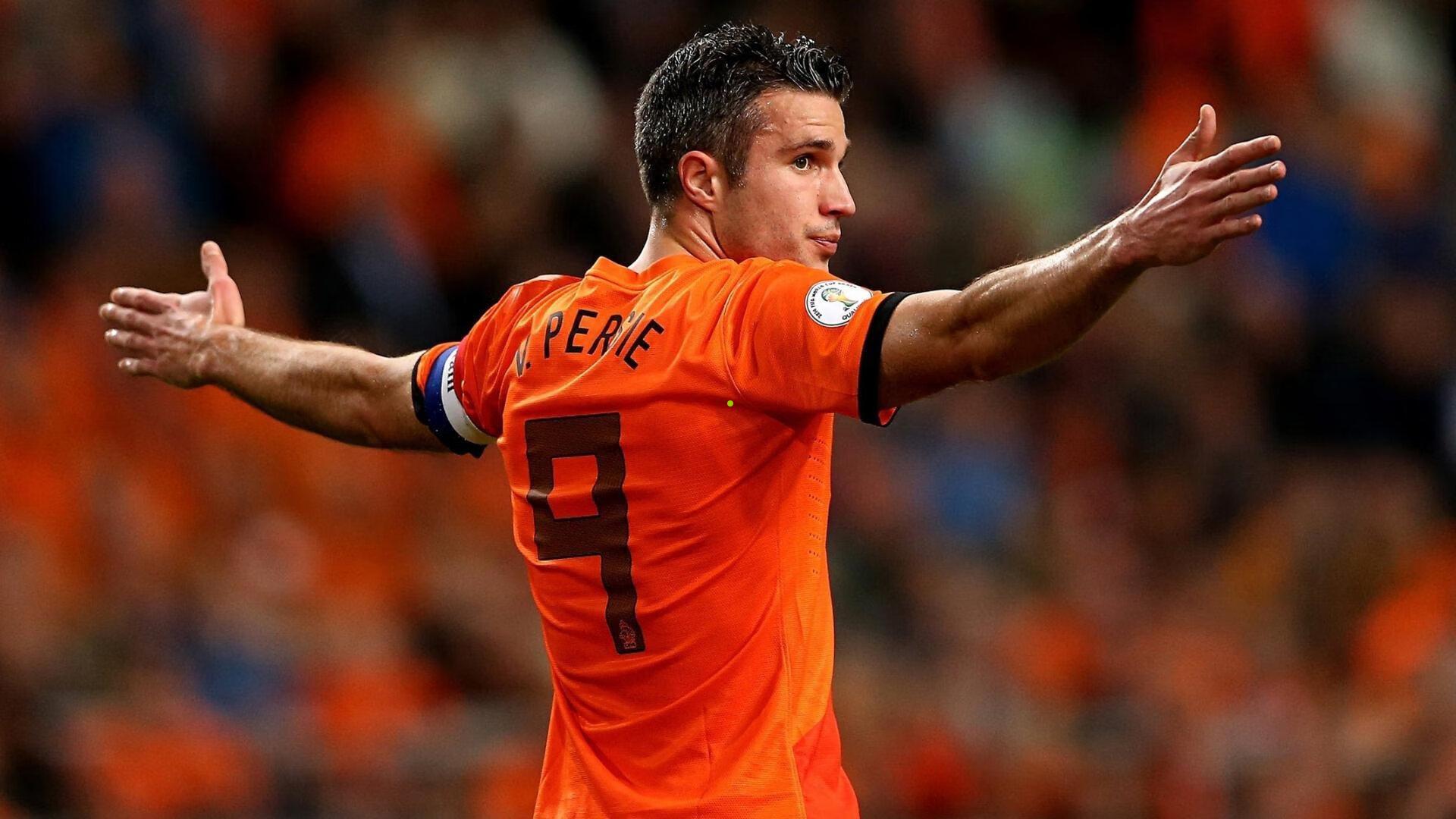 希勒建言,范戴克以队长之责,用表现证明领导力